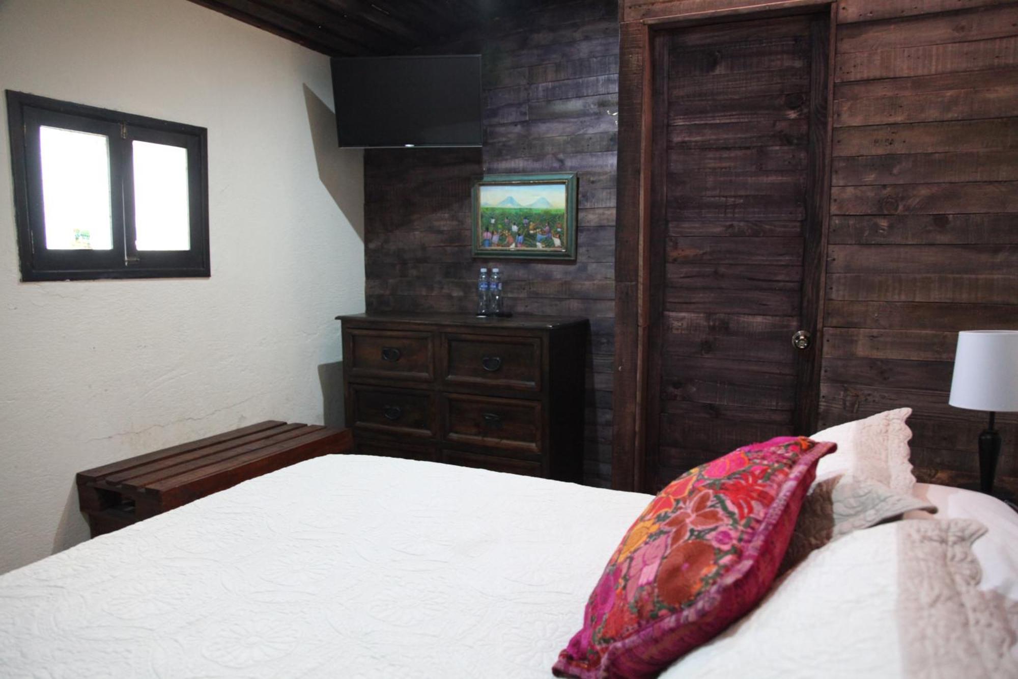 Hostal Antigueeno Antigua Bagian luar foto