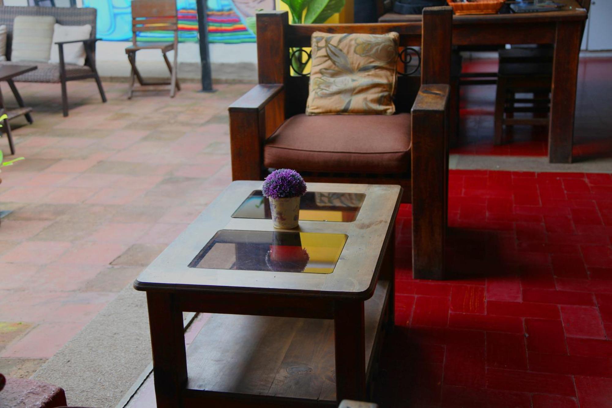 Hostal Antigueeno Antigua Bagian luar foto